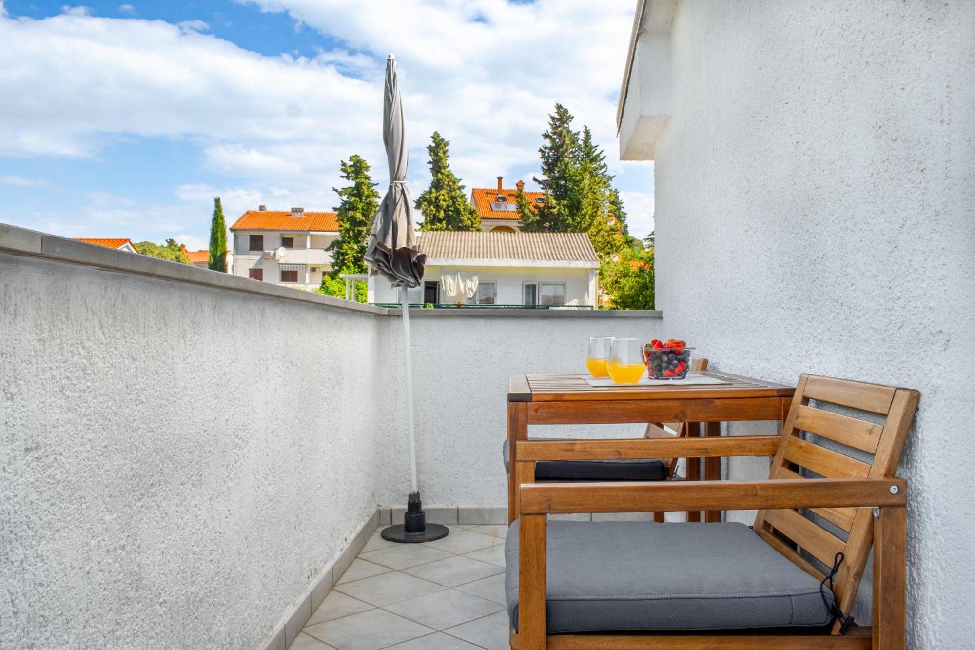 Seaside Apartments Petar คิร์ก ภายนอก รูปภาพ